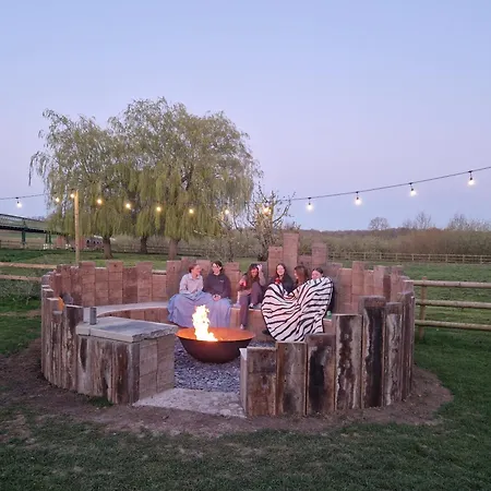Bridge Glamping - Aurora Tent Aldwark (North Yorkshire)
