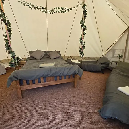 Campo de lujo Bridge Glamping - Aurora Tent