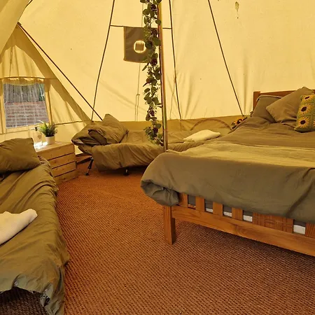 Bridge Glamping - Aurora Tent