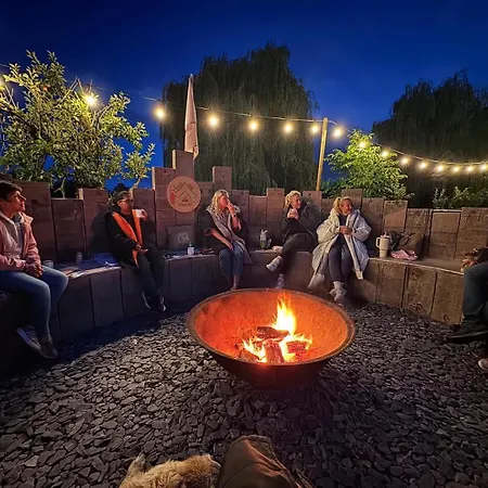 Bridge Glamping - Aurora Tent * Aldwark (North Yorkshire)