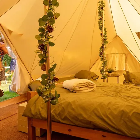 Bridge Glamping - Aurora Tent